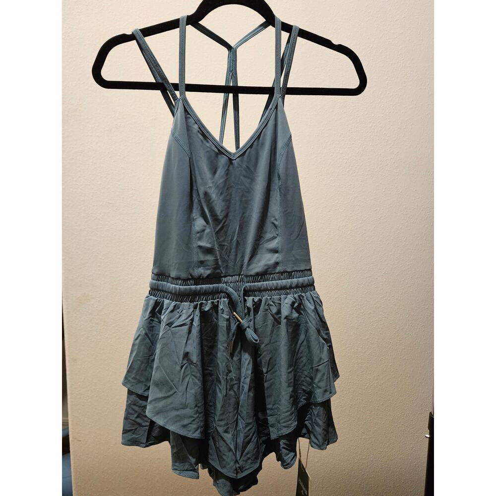 NWT Halara Breezeful Drawstring Layered Quick Dry Yoga Romper Stone Blue, M